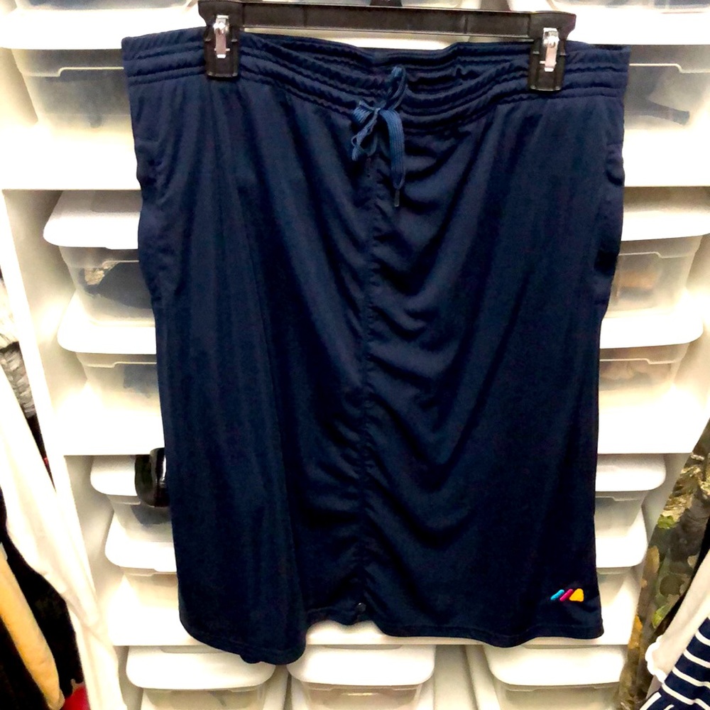 Mod sports wear skirt with leggings.